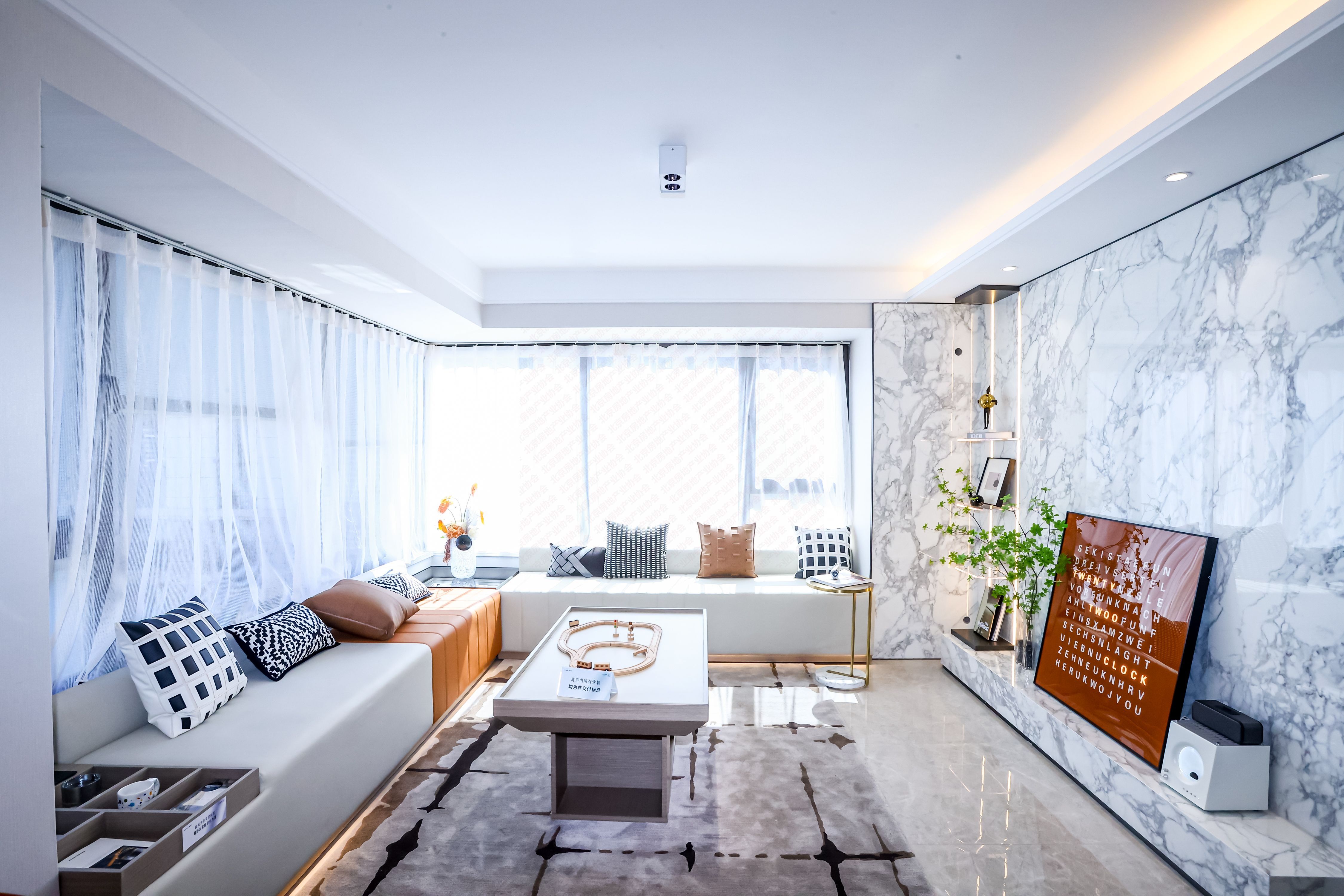 保利和悦春风3样板间.jpg 保利和悦春风3样板间.jpg